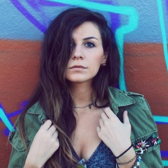 Profile Picture of Sofía Miguel (@sofiadmiguel) on Poshmark