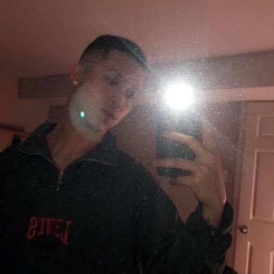 Profile Picture of Ivan (@Ferdi_Lawrence) on Twitter