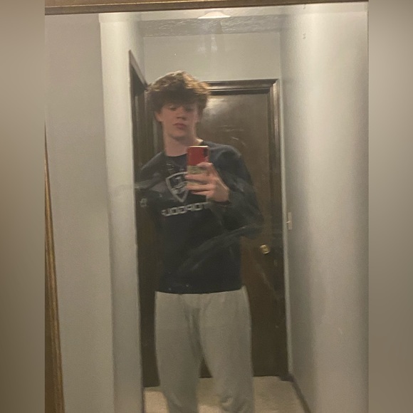 Profile Picture of Aiden Lucas (@aidenlucas8727) on Poshmark