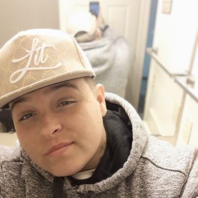 Profile Picture of Lamar Gibson (@LamarGi98418289) on Twitter