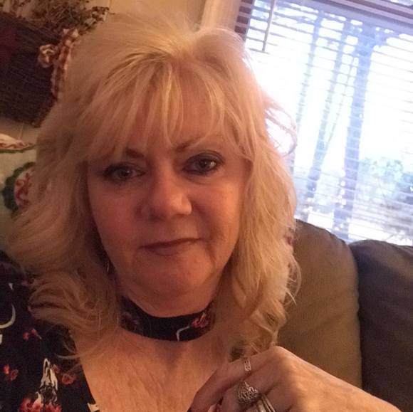 Profile Picture of Robin Donnelly (@rjdonne05) on Poshmark