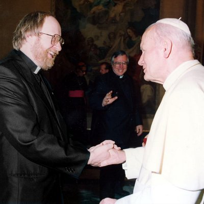 Profile Picture of Jeffrey Mickler (@CatholicPriest) on Twitter