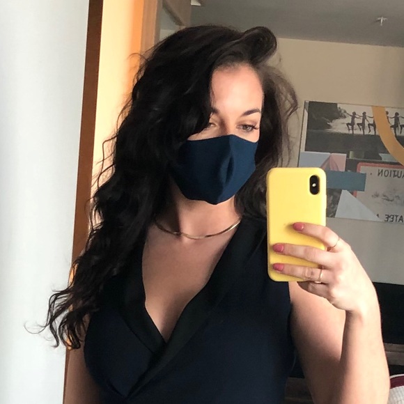 Profile Picture of Lacey Moore (@huckleb3rry) on Poshmark