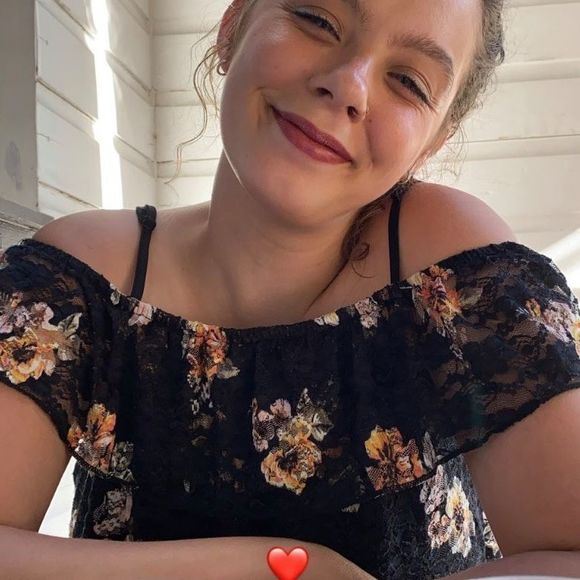 Profile Picture of Rylee Reid (@rinkyd123) on Poshmark