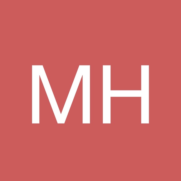 Profile Picture of Matthew Hutton (@ndasehaspianr) on Poshmark