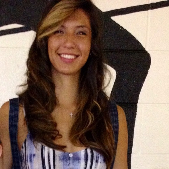 Profile Picture of Jade Yu (@jadeyu) on Poshmark