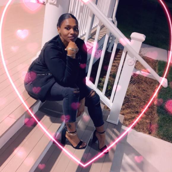 Profile Picture of Lamarra Mccall-johnson (@lady_lah) on Poshmark