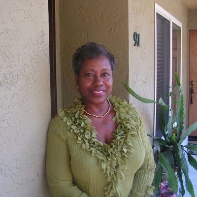 Profile Picture of Cynthia Hammock (@cynhammo) on Twitter