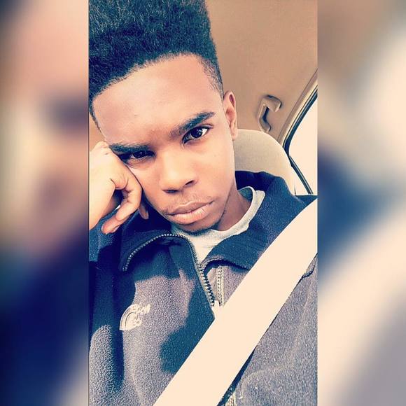 Profile Picture of Davion Gooding (@davion_gooding) on Poshmark