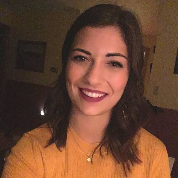 Profile Picture of Natalie Biesecker (@natbies) on Poshmark