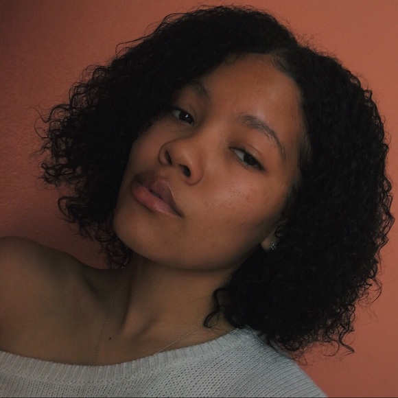 Profile Picture of Lynnsey Reese (@lynnseyr20) on Poshmark