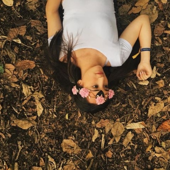 Profile Picture of Paula Fajardo (@_paulafajardo) on Poshmark