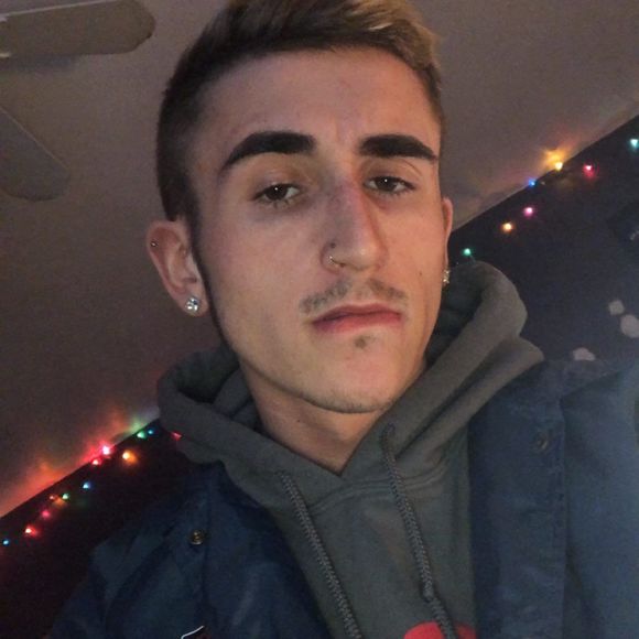 Profile Picture of Michael Olszewski (@michael2515) on Poshmark