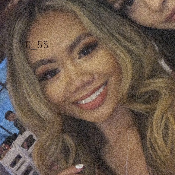 Profile Picture of Anida Nguon (@anidanguon) on Poshmark