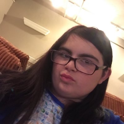 Profile Picture of Valerie Fisher (@21fisherv) on Twitter