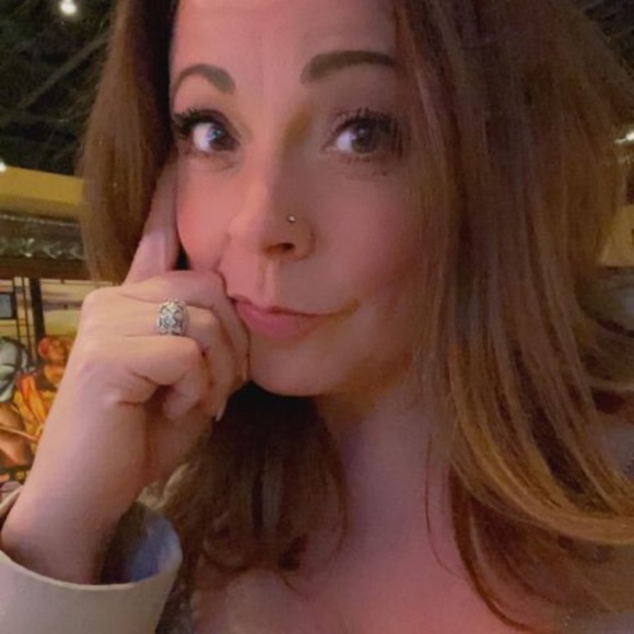 Profile Picture of Heather Burdyshaw (@maddy9178) on Poshmark