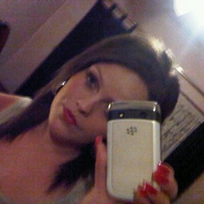 Profile Picture of Hayley Bradford (@hayleymarie_xo) on Twitter