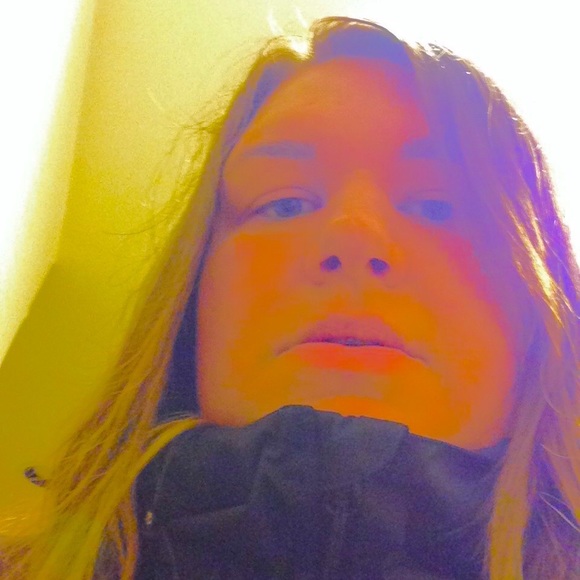 Profile Picture of Kacie Eikenbary (@relientkacie) on Poshmark