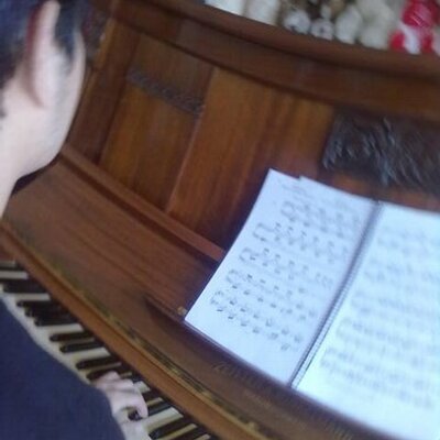 Profile Picture of Sebastián Arévalo (@PatheticLied) on Twitter