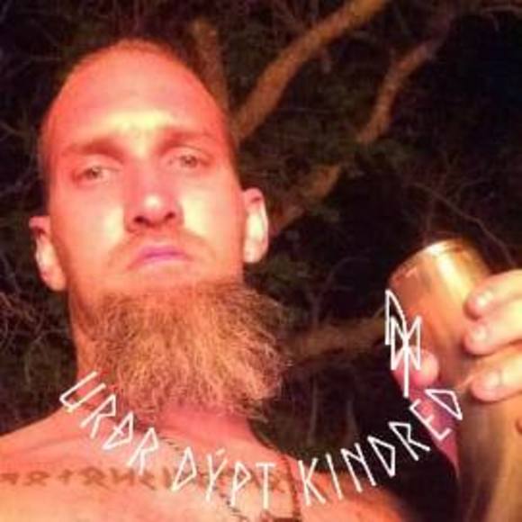 Profile Picture of David Cornett (@davidcornett) on Poshmark