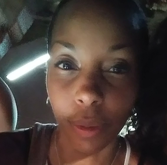 Profile Picture of Tamara Busby (@busbyandco) on Poshmark