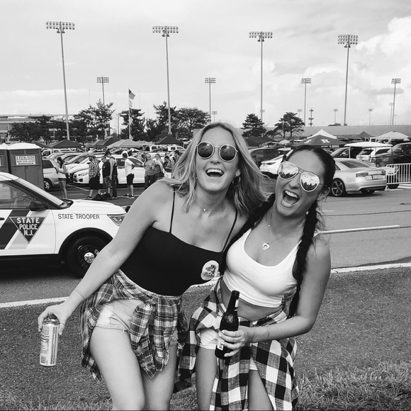 Profile Picture of Jaimee Iannarilli (@jiannarilli) on Poshmark