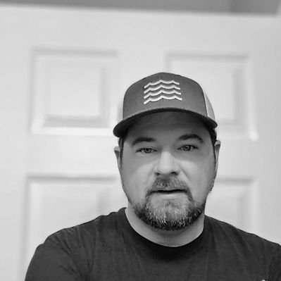 Profile Picture of Jon Warner  🌊 (@Yakadoodledoo) on Twitter