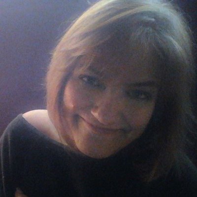 Profile Picture of Lisa Heaton (@lisaheaton16) on Twitter