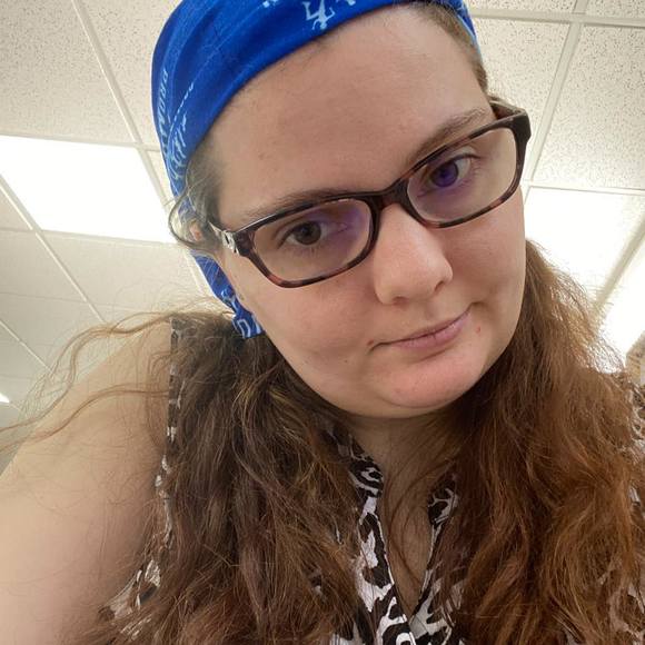 Profile Picture of Amanda Fuchs (@madness1210) on Poshmark