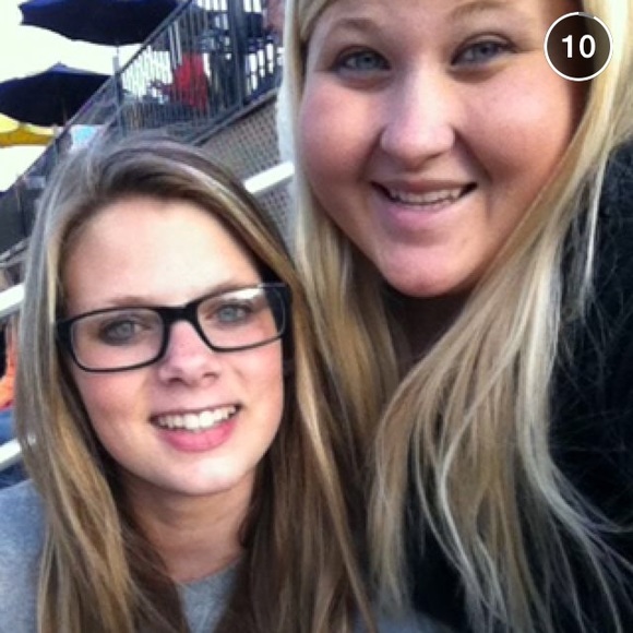 Profile Picture of Ali Devlaeminck (@alijdev) on Poshmark