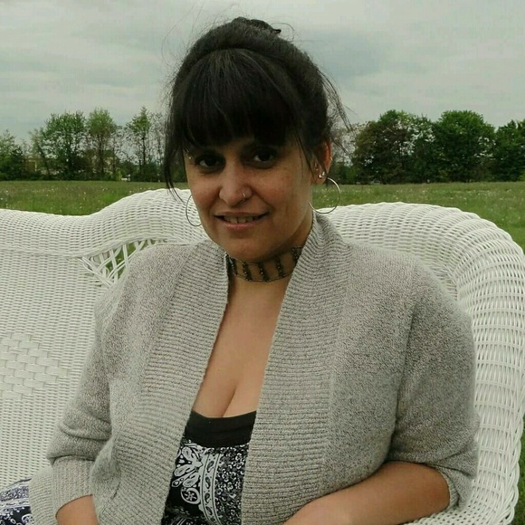 Profile Picture of Juana Biltcliffe (@juanab71) on Poshmark