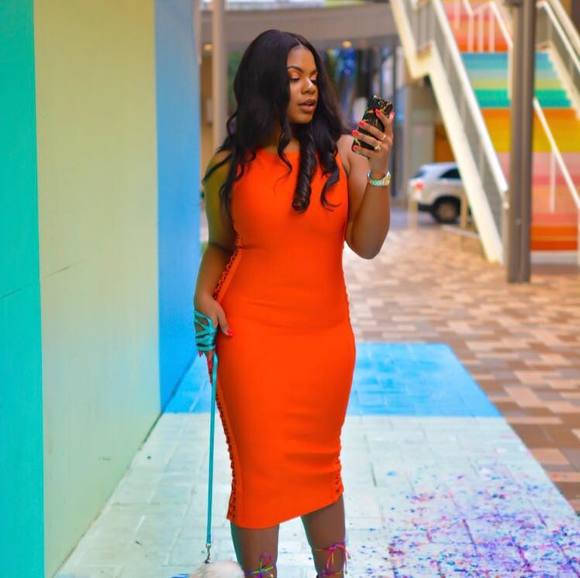Profile Picture of Jamalia Henry (@jama19) on Poshmark