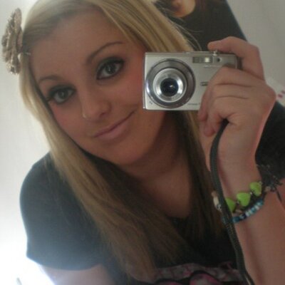 Profile Picture of Rebecca Orrell (@BecaBabee) on Twitter