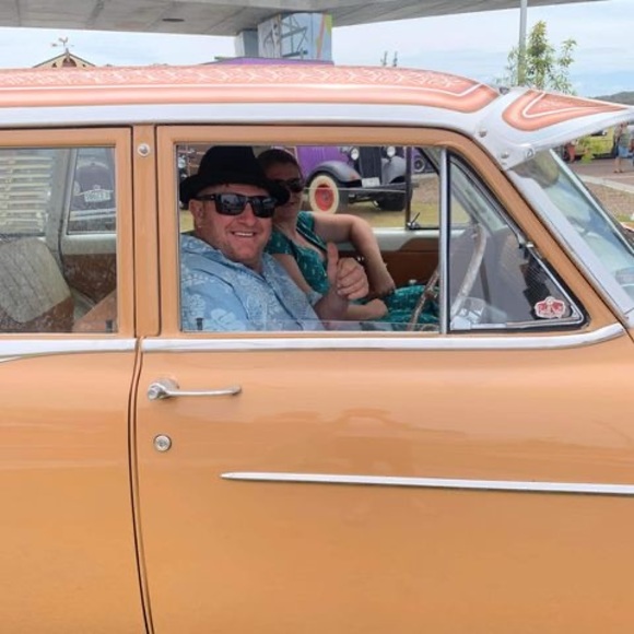 Profile Picture of Kylie Filmer (@kyliefilmer) on Poshmark