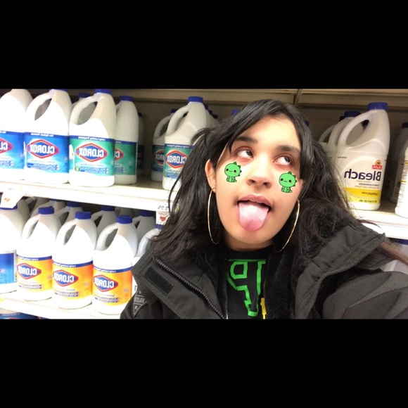 Profile Picture of Mariah Santiago (@savageriahriah7) on Poshmark