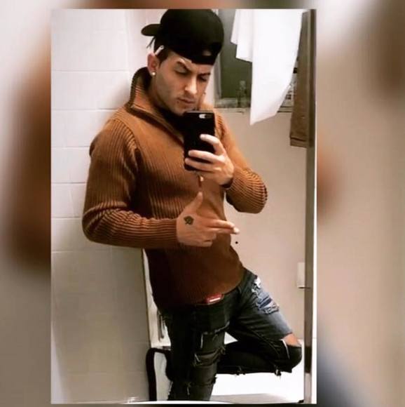 Profile Picture of Daniel Iglesias (@daniel_iglesias) on Poshmark