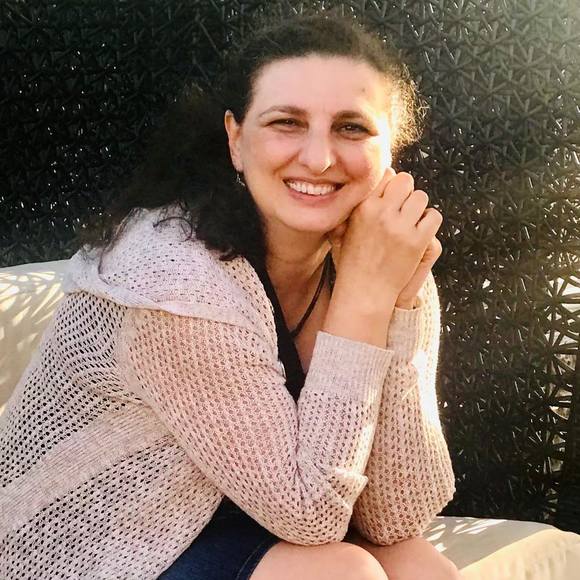 Profile Picture of Natia Tsomaia (@natiatsomaia) on Poshmark