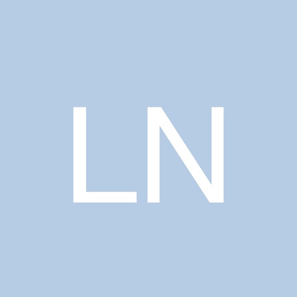 Profile Picture of Lucinda Nourishing (@lucinnouri843) on Poshmark