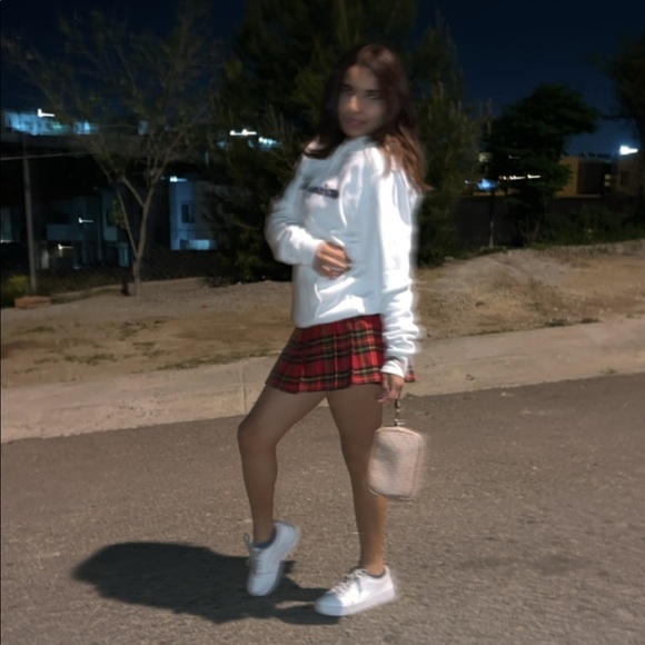 Profile Picture of Marilyn Rivas (@celine_love_328) on Poshmark