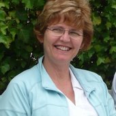 Profile Picture of Caroline Mullins (@carolinemullins) on Twitter