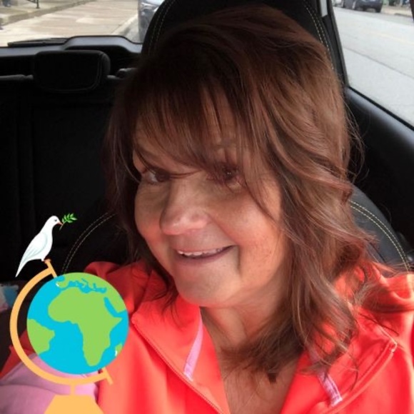 Profile Picture of Lisa Moffatt (@lisamoffatt878) on Poshmark