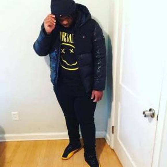 Davion Weatherspoon - Poshmark Profile Picture of Davion Weatherspoon (@davionweathersp) on Poshmark