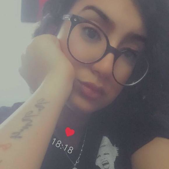 Profile Picture of Mouna Marchiche (@mounamarchiche) on Poshmark