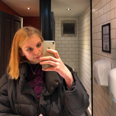 Profile Picture of Beth (@bethclements___) on Twitter