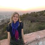 Profile Picture of Lisa Randall (@proflisarandall) on Instagram