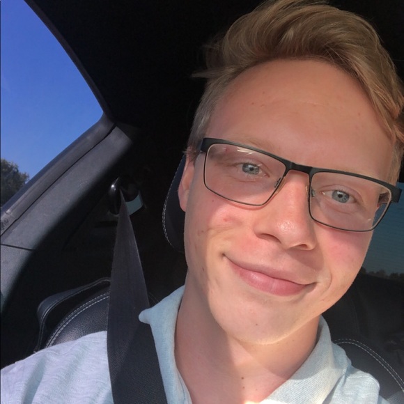 Profile Picture of Caleb Owen (@cowen0a) on Poshmark