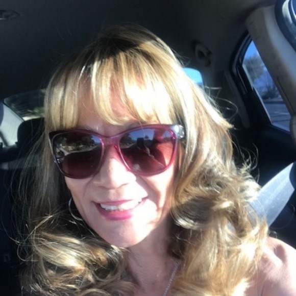 Profile Picture of Cpkcarney@yahoo.com Cecilia carney (@pualani1963) on Poshmark