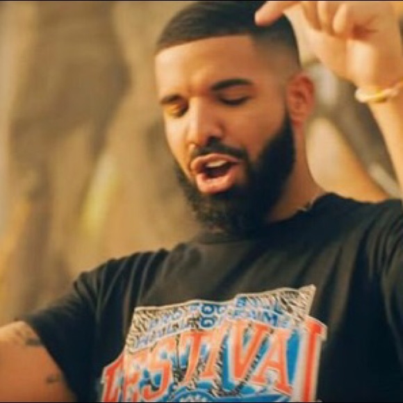 Profile Picture of Ghadeer Abduljabbar (@gabduljabbar) on Poshmark