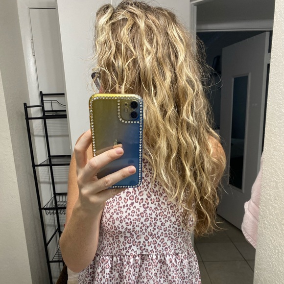 Profile Picture of Miranda Schults (@wellness187) on Poshmark