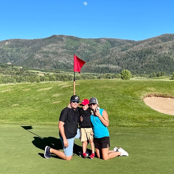 Profile Picture of Danielle Hawn (@drh239) on Poshmark